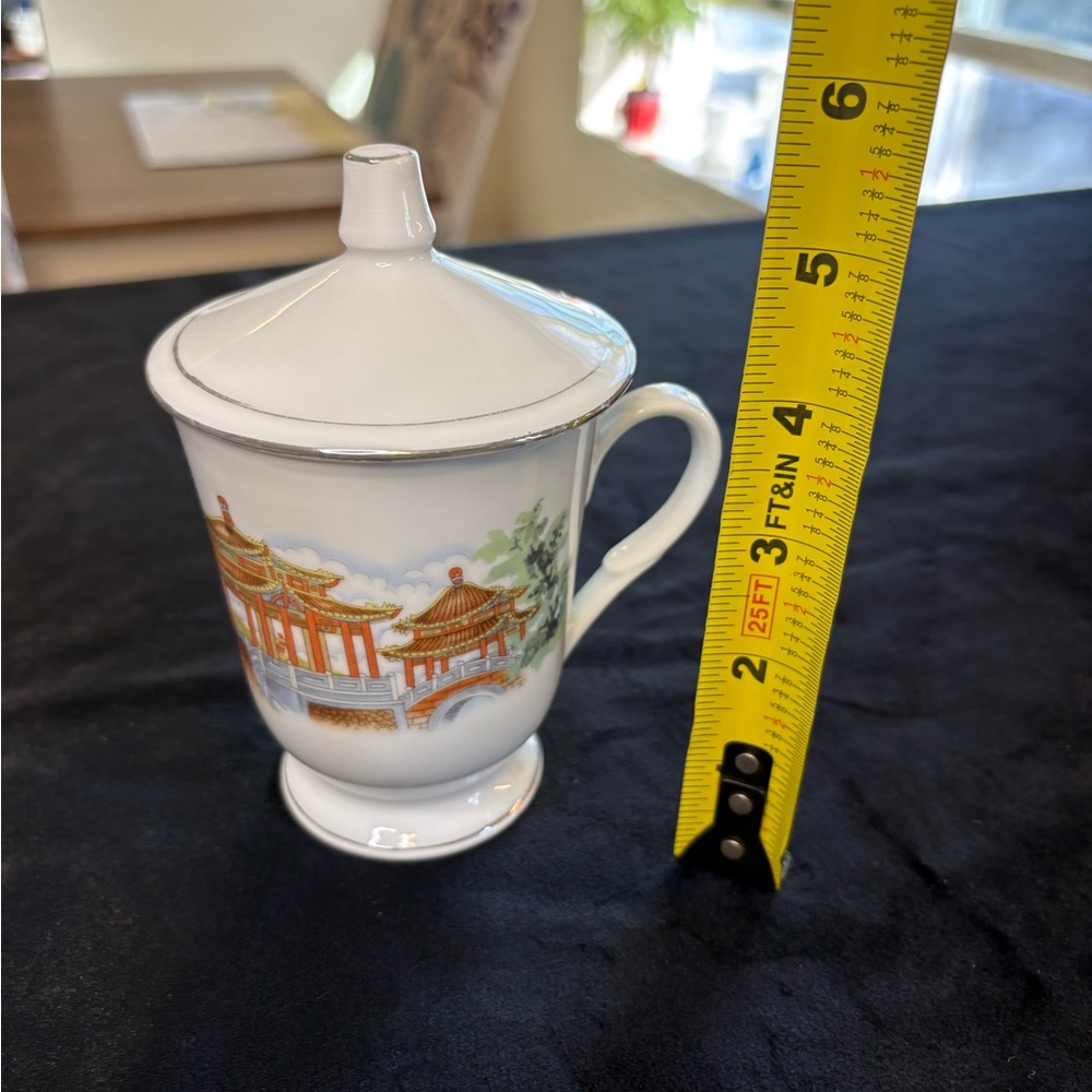 Vintage Ceramic Chinese- Style Lidded Teacup - Picture 8 of 8